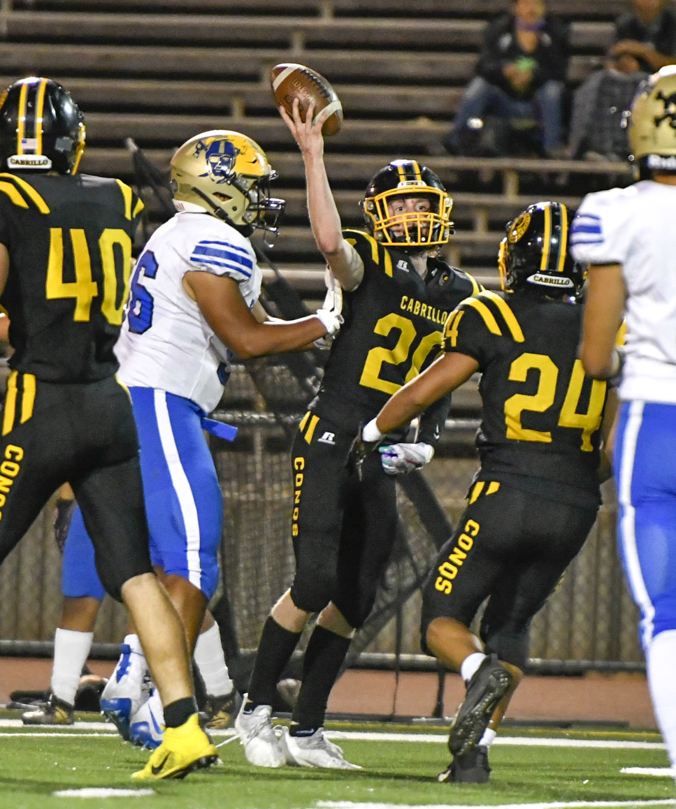 101521 CI Cabrillo football 02.JPG